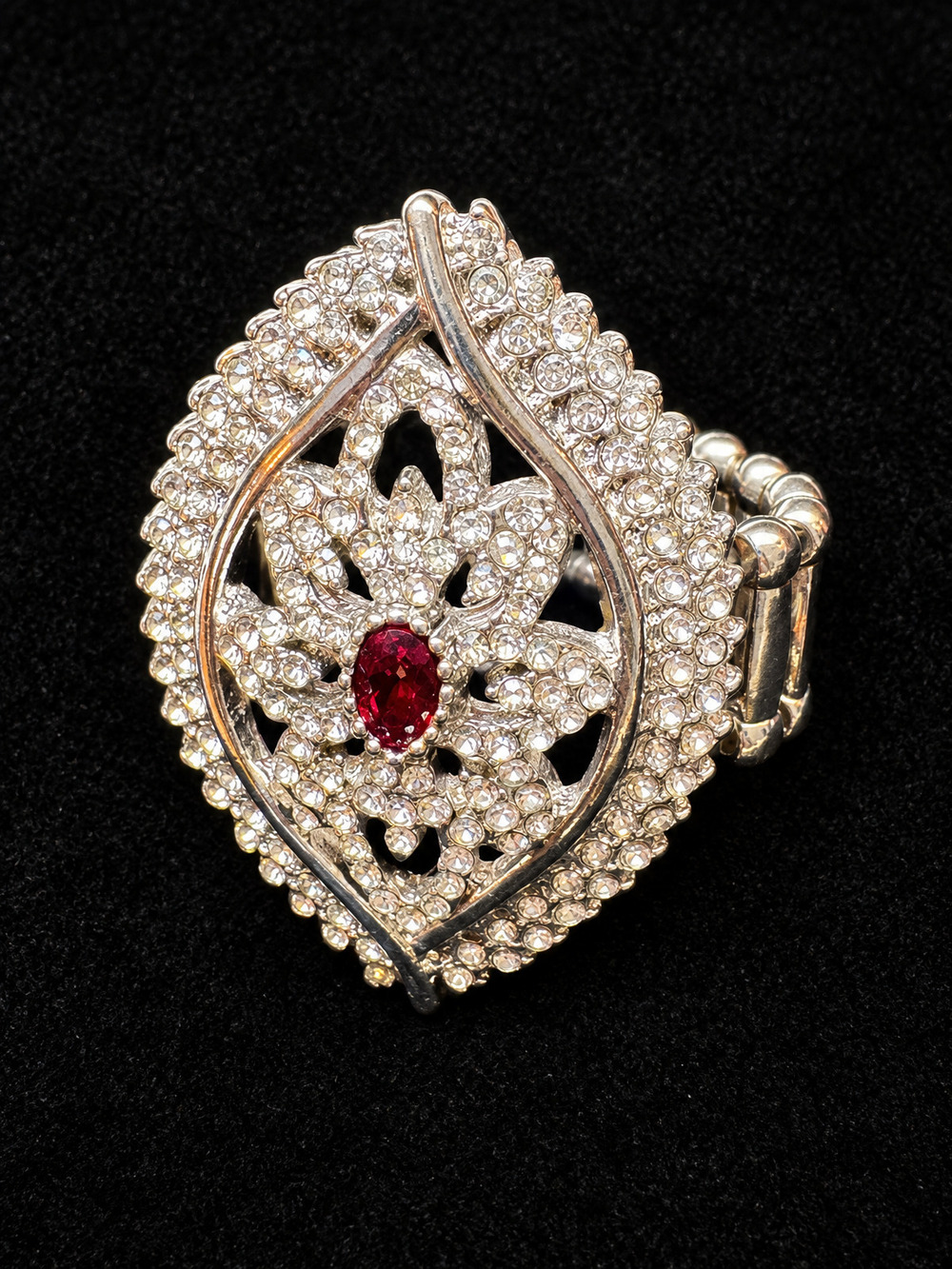 ⚜️ Pavé Statement Ring | Crystal & Red Center | Stretch Fits Most 💗